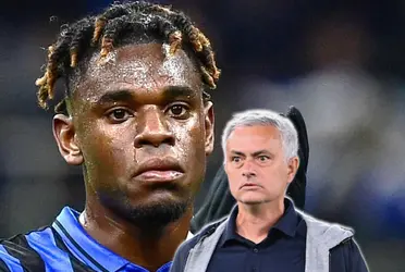 Duván Zapata habría sido pedido por José Mourinho en la AS Roma, pero al colombiano no le llegan buenas noticias.