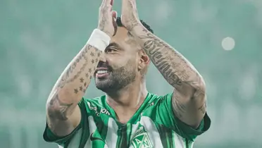 Edwin Cardona estudia para ser director técnico tras su retiro como jugador. Foto: Instagram