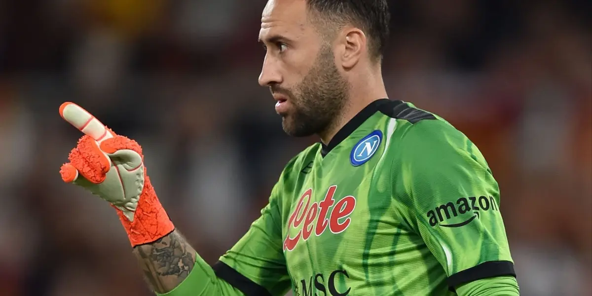 El arquero del Nápoles y la Selección Colombia no ha llegado a un acuerdo con el equipo italiano, y son muchos los interesados de hacerse con sus servicios.