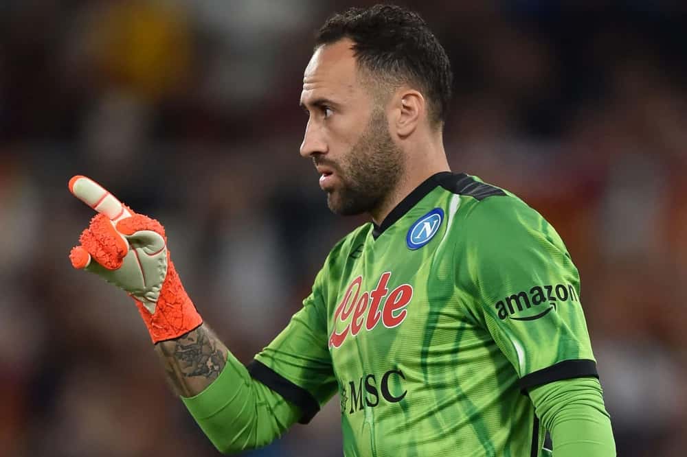 El arquero del Nápoles y la Selección Colombia no ha llegado a un acuerdo con el equipo italiano, y son muchos los interesados de hacerse con sus servicios.