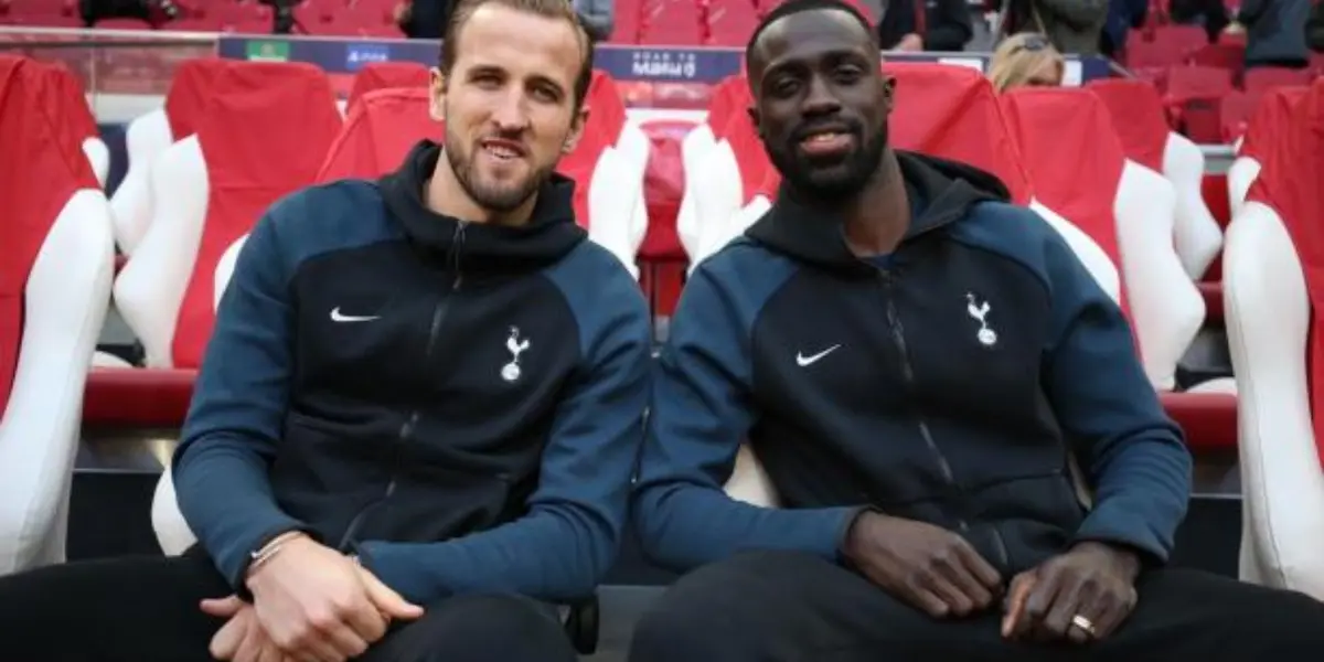 El atacante inglés felicitó a Davinson Sánchez por su reciente gol con el Tottenham y adicional a ello tuvo un emotivo gesto que se alcanzó a ver en la transmisión televisiva.