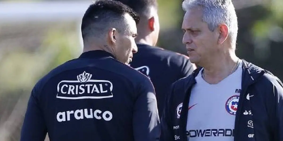 El capitán hizo fuertes declaraciones sobre el proceso del DT cafetero en la Selección de Chile.