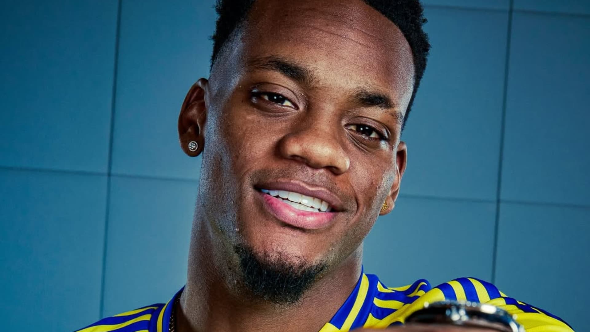 El colombiano comparte delantera con Cristiano Ronaldo y Sadio Mané. Foto: Instagram