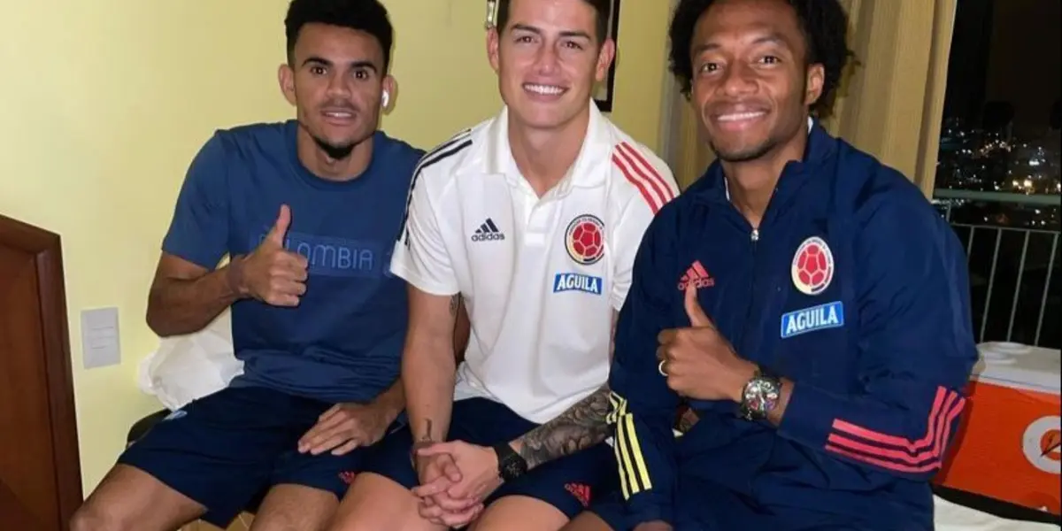El colombiano James Rodríguez ha tenido unos gestos con los hinchas de la Selección Colombia y estaría un poco disgustado por el accionar de sus compañeros.