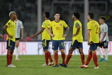 El colombiano James Rodríguez se habría calentado con varios de sus compañeros de la Selección Colombia y exigiría algo en los siguientes partidos.