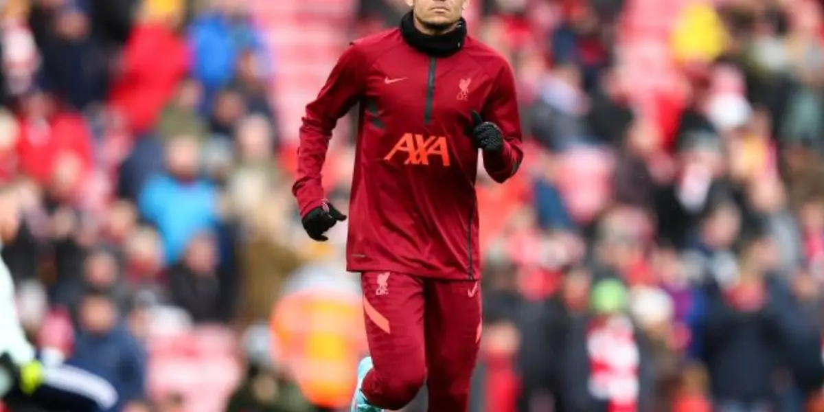 El colombiano Luis Díaz cuando juegue debe estar atento de algo que caracteriza al fútbol inglés y ya lo comprobó en su debut.