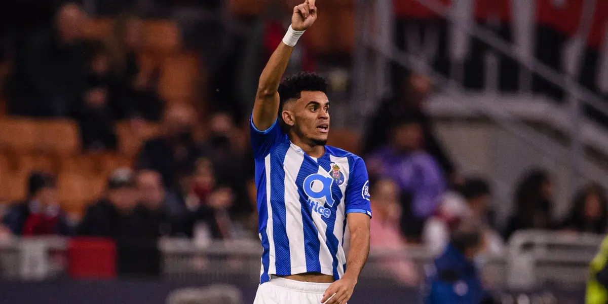 El colombiano sigue demostrando que es un jugador top, sus compañeros no están al mismo nivel y “El Guajiro” le hizo un pedido especial a sus socios de juego.