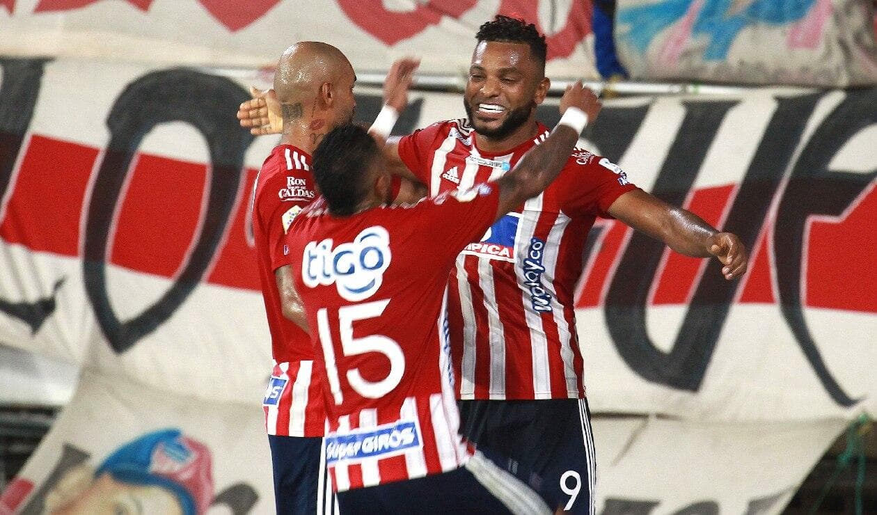 El cuadro tiburón quiere mantener la punta del grupo H, cuando visita al Fluminense por Copa.