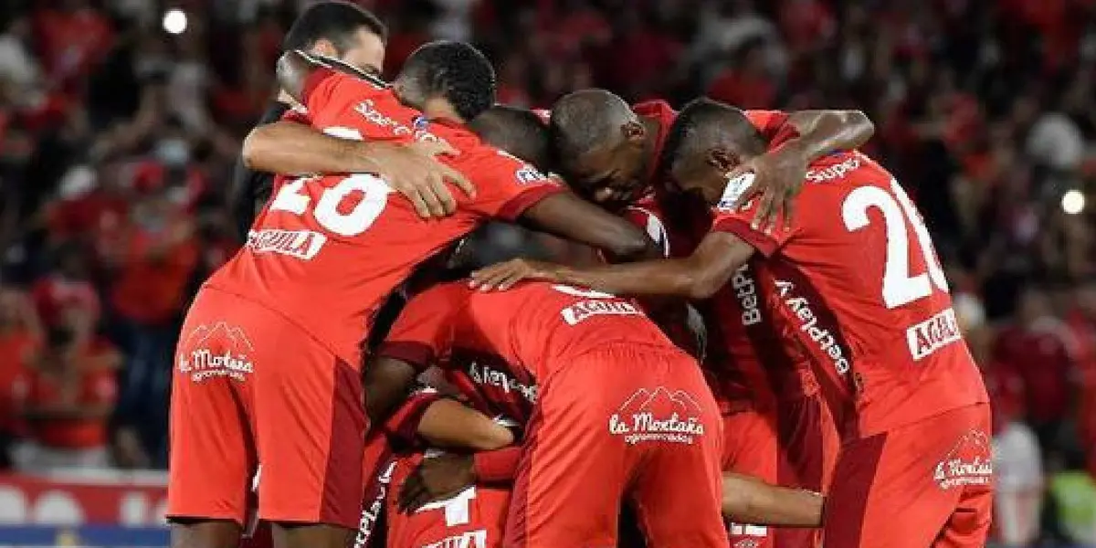 El cuerpo técnico "Escarlata" se encuentra armando un plantel competitivo para la próxima temporada.