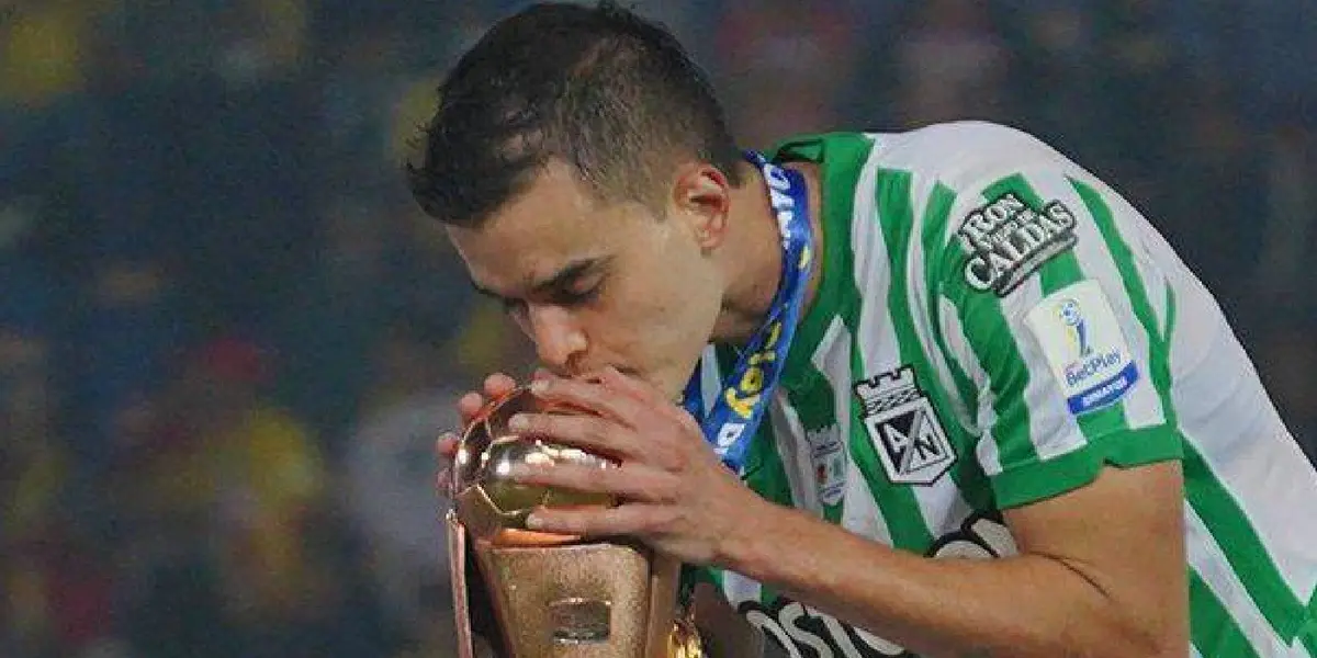 El defensa central eligió entre dos insignias del club paisa.