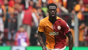 El defensor colombiano estaría cerca de dar un salto de calidad en su carrera. Foto: Instagram