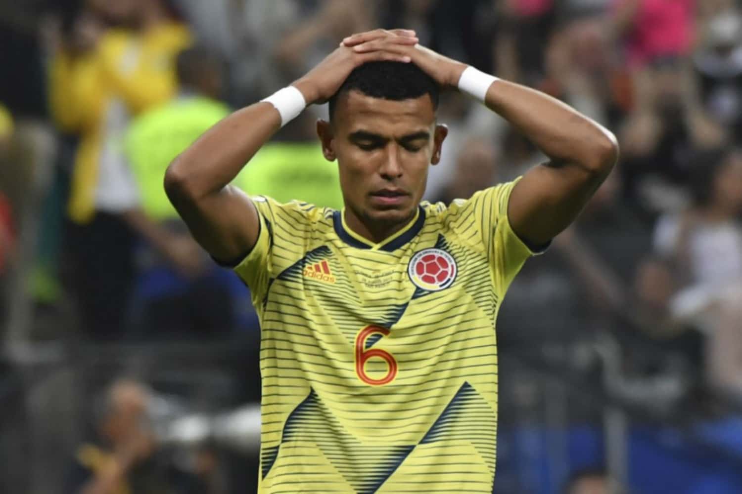 El defensor colombiano fue uno de los más cuestionados por su nivel en el partido ante Argentina.