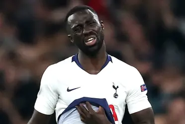 El defensor colombiano tiene sus días contados en la Premier League.