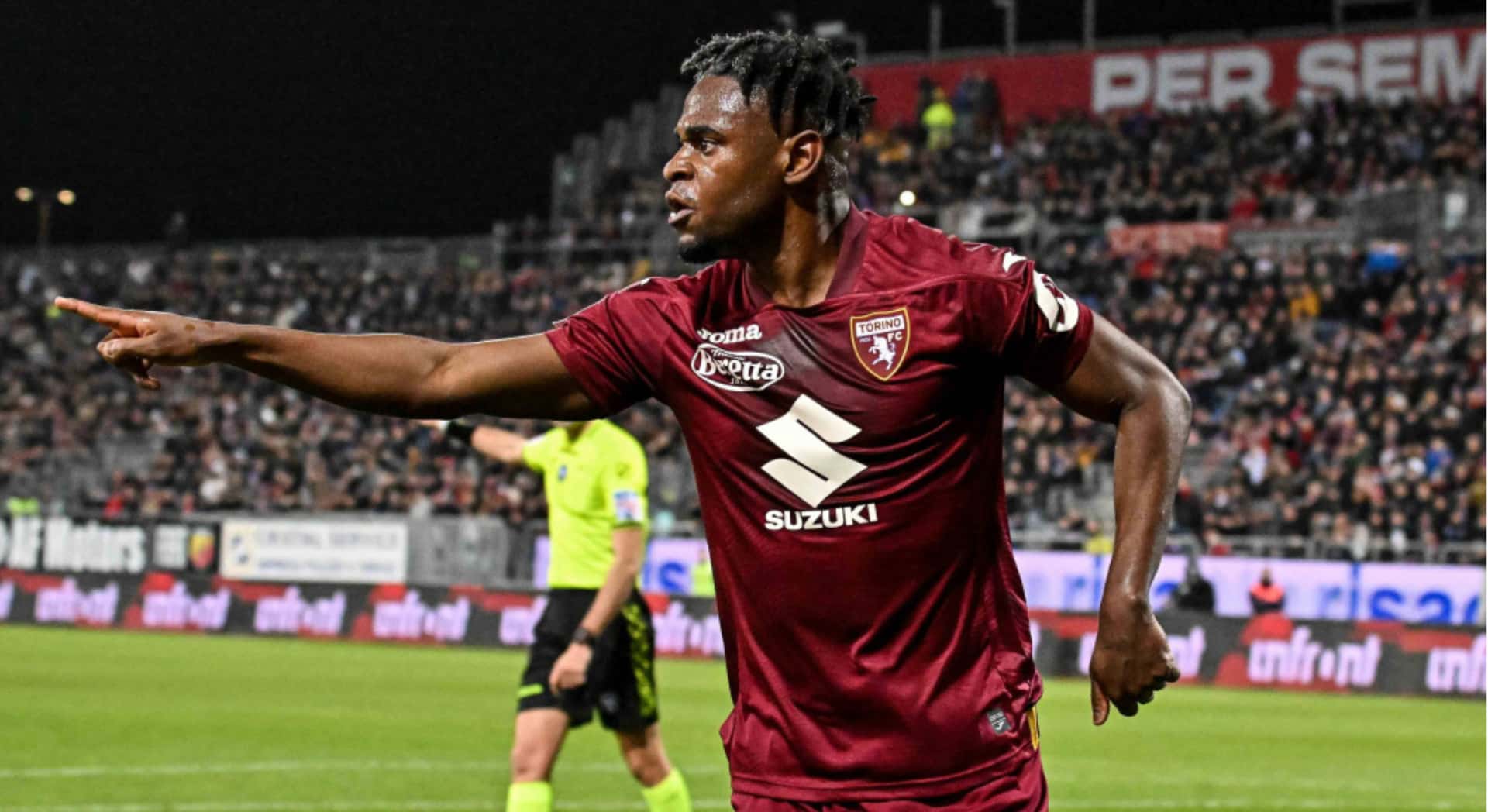 El delantero colombiano estará fuera entre 7 a 8 meses