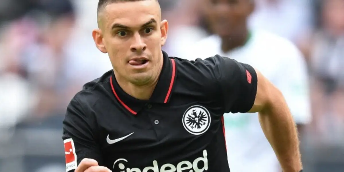 El delantero colombiano fue titular en la victoria de Eintrach Fankfurt ante Stuttgart en la liga de Alemania.