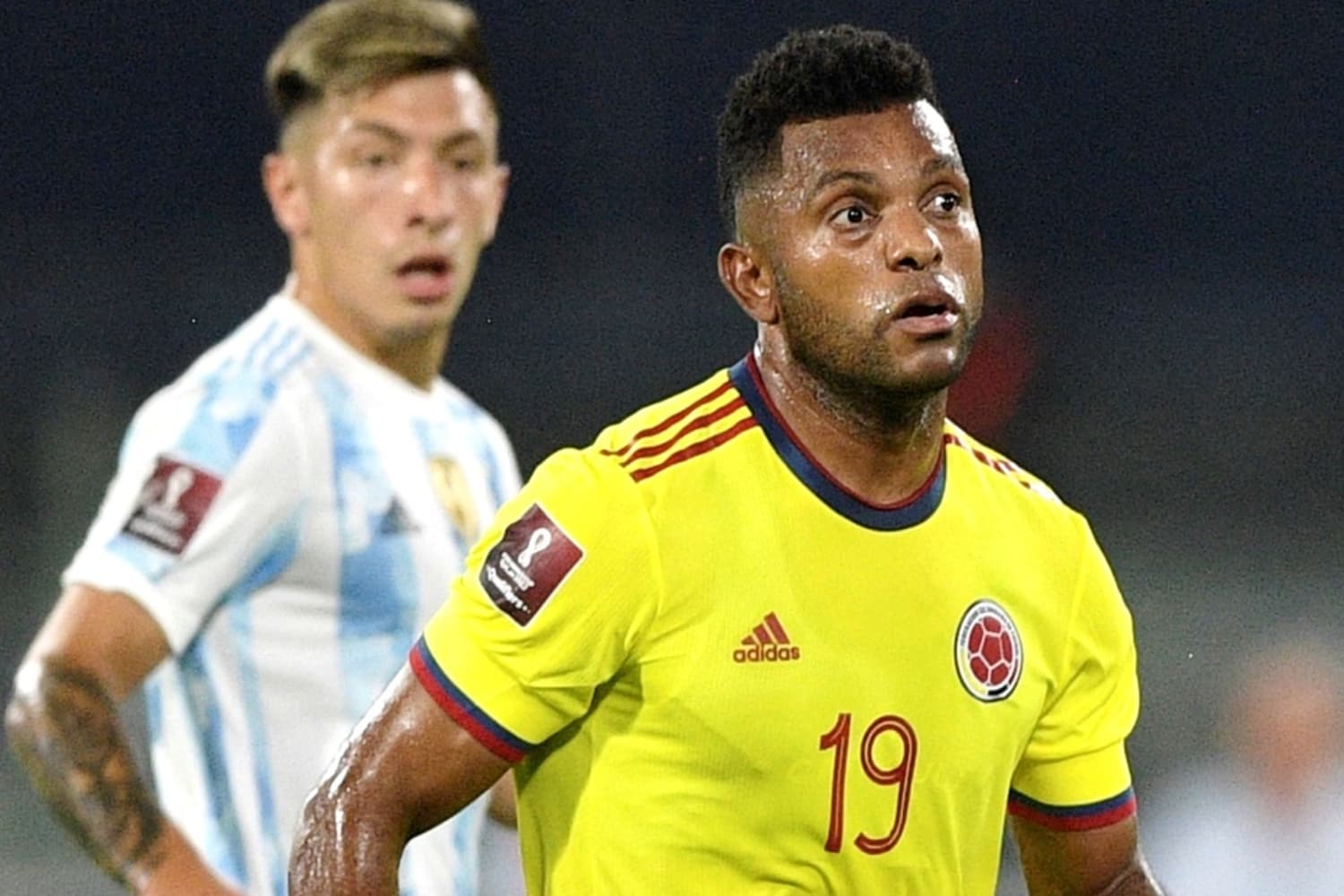 El delantero colombiano había asegurado que iba a marcar ante Argentina, tuvo una opción que desperdició y ahora le cobran su mal rendimiento.