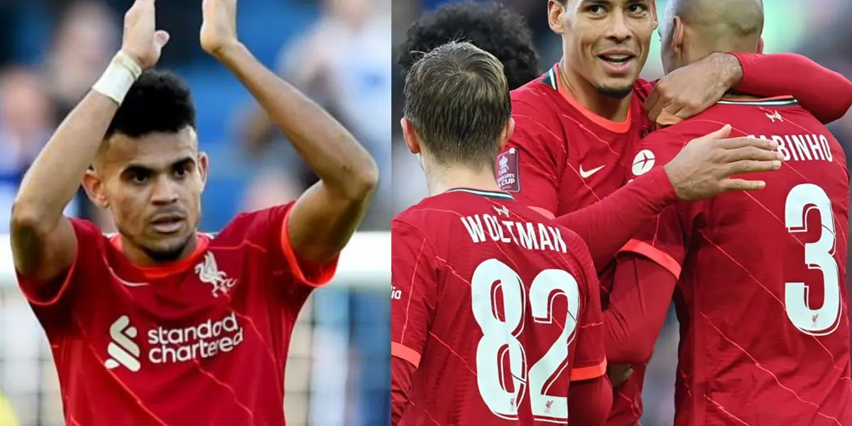 El delantero colombiano no ocultó su felicidad con otro jugador del plantel, quien hoy celebraba una ocasión especial.