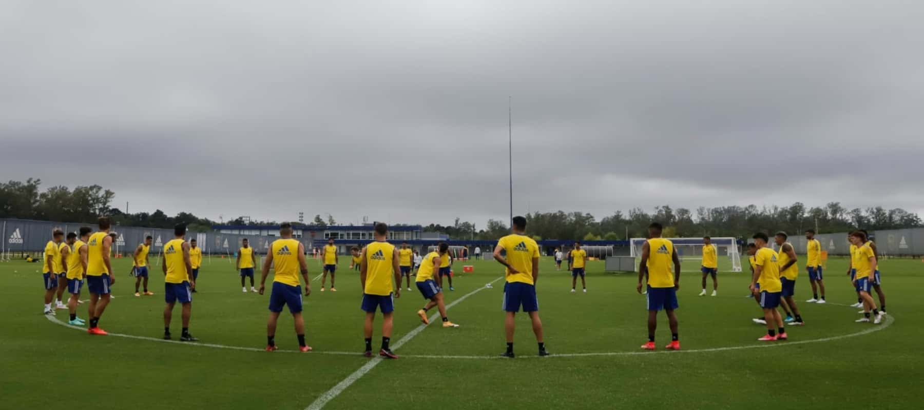 El delantero colombiano recuperó la confianza del club y recientemente un club de Rusia habría mostrado interés en contratarlo.