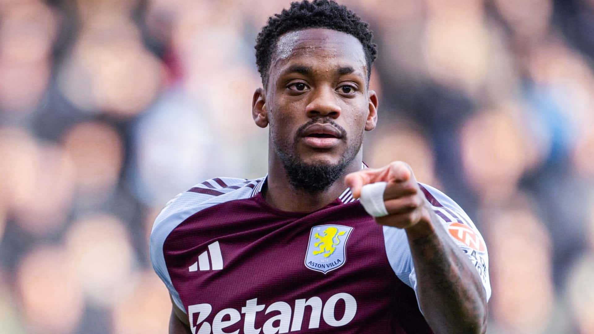 El delantero del Aston Villa empieza a despertar el interés de los equipos importantes
