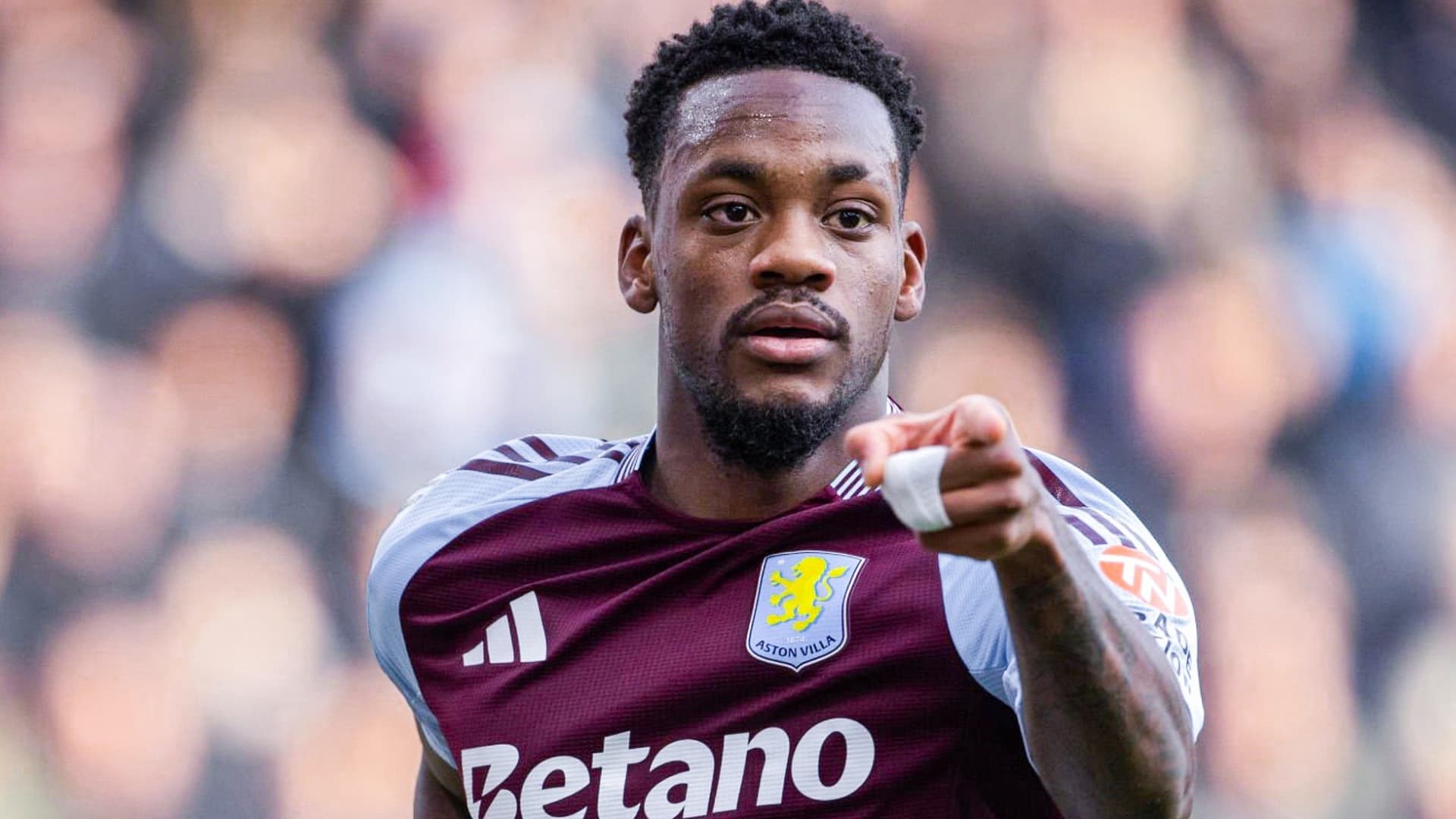 El delantero del Aston Villa empieza a despertar el interés de los equipos importantes