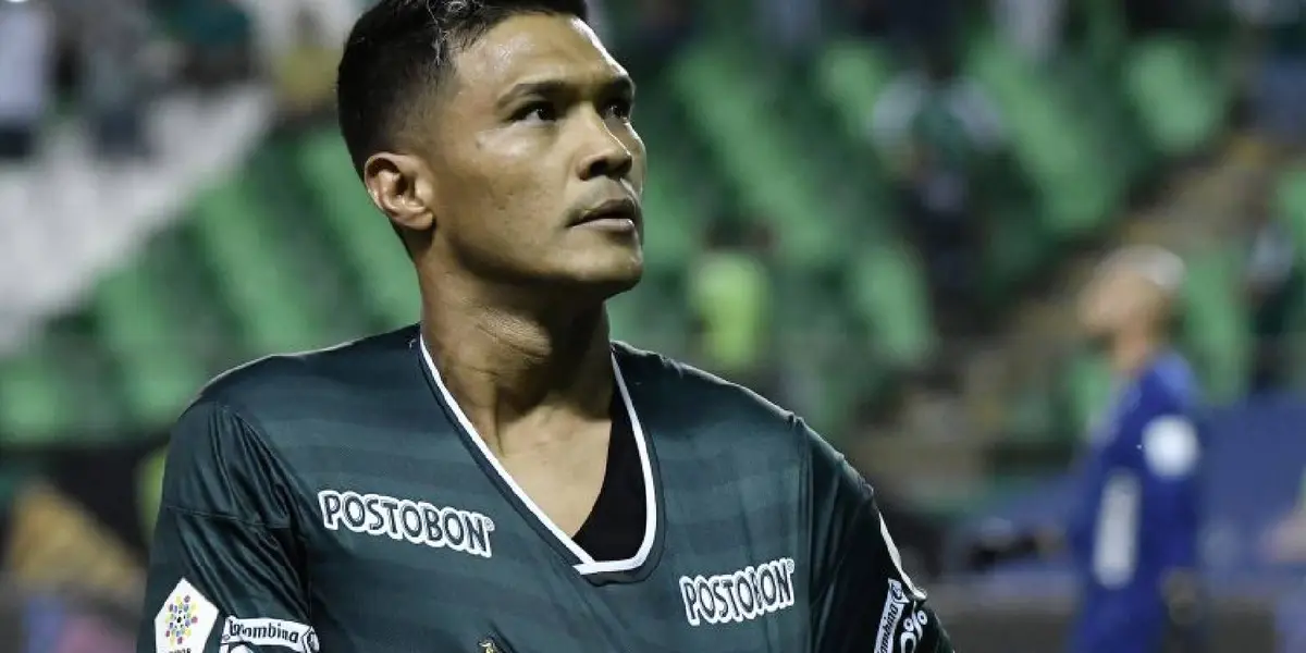 El delantero falló la oportunidad de poner al Deportivo Cali en el marcador, de haberlo hecho el equipo colombiano sería lider de su grupo.