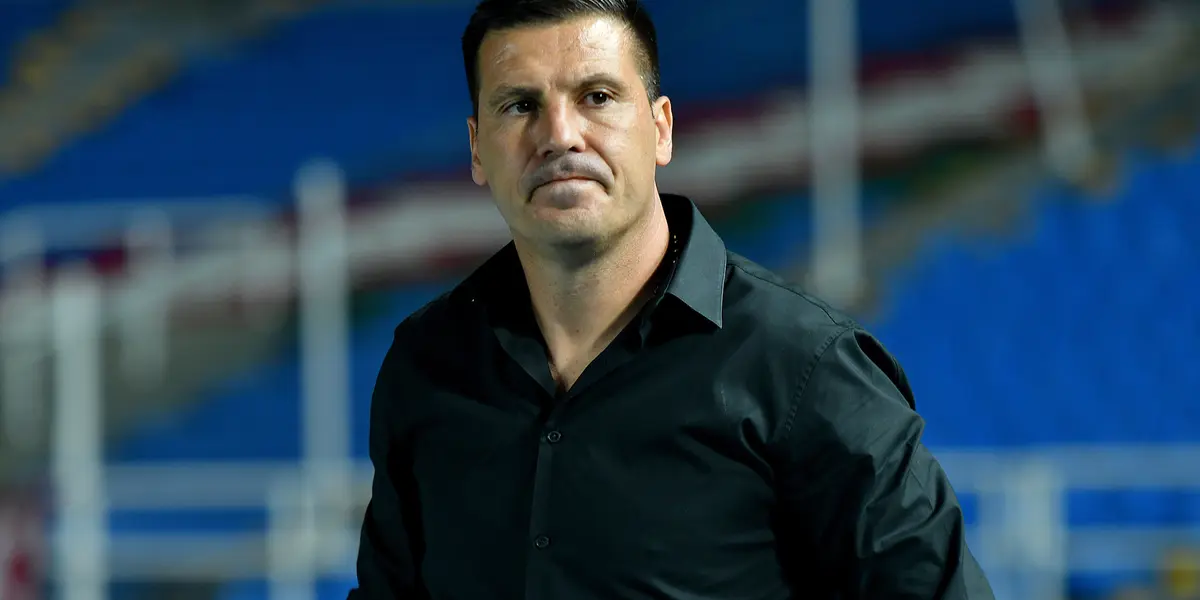 El director técnico argentino atraviesa una racha negativa en el Escarlata.