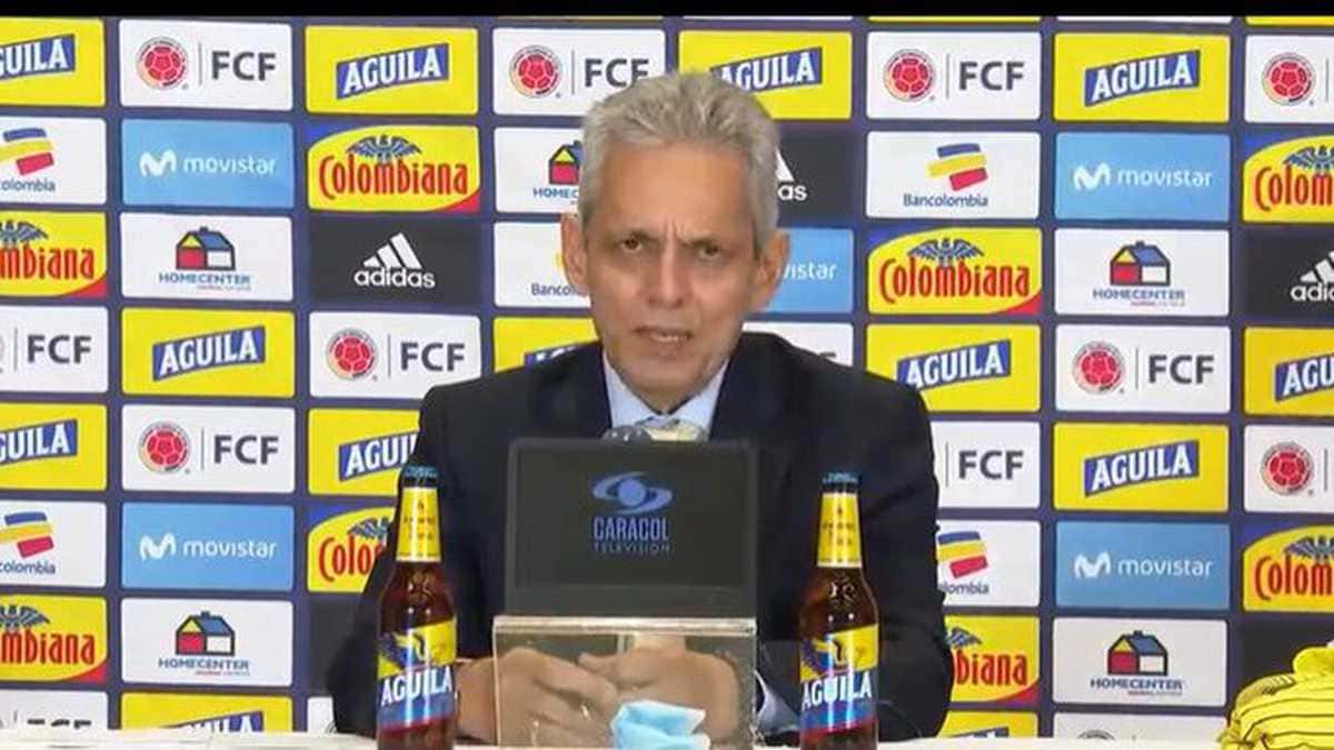 El director técnico de la Selección se le vio muy inquieto, admitió que hubo errores que le costaron el juego frente a Perú.