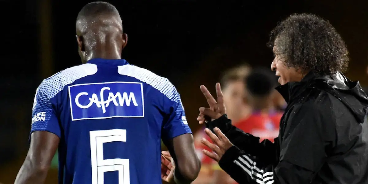 El DT ya habría pedido a un lateral para remplazar a Román para la siguiente temporada.