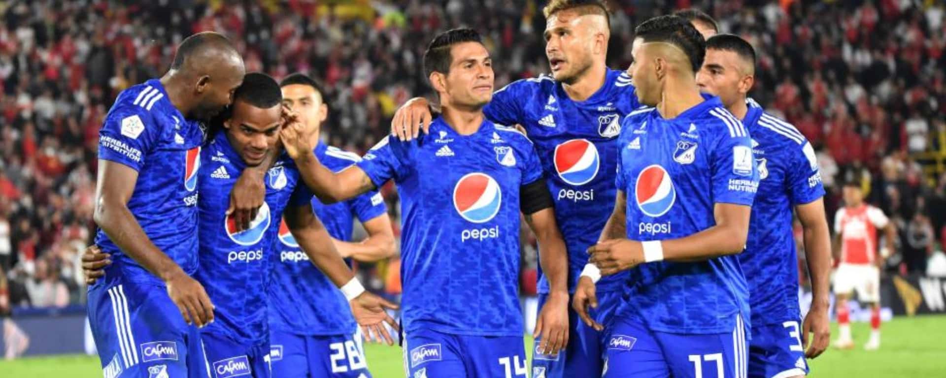 El Embajador ganó, gustó y goleó en el clásico capitalino para aferrarse a la primera posición de la Liga Betplay.