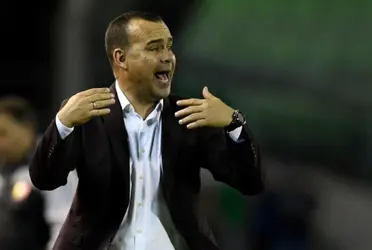 El entrenador e histórico portero del 'Verdiblanco' tiene un limitante panorama que exige resultados cercanos