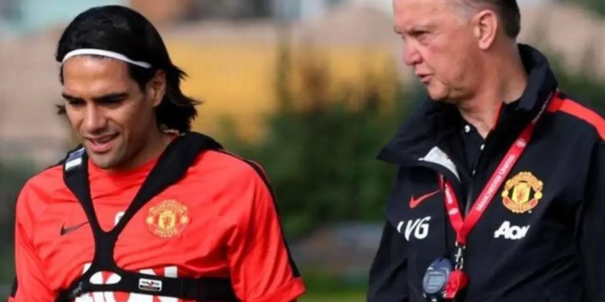 El entrenador Louis van Gaal fue uno de los culpables de que Radamel Falcao no brillara en el Manchester United y el colombiano no le guarda rencor.