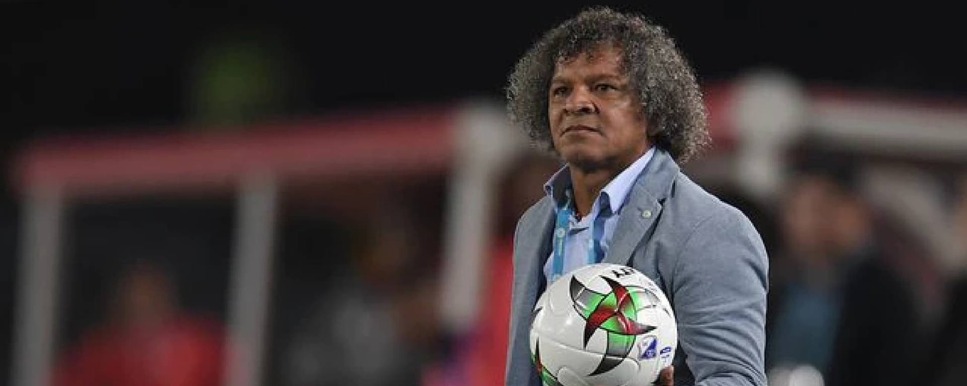 El entrenador quiere cubrir el puesto que va a dejar Andrés Felipe Román.