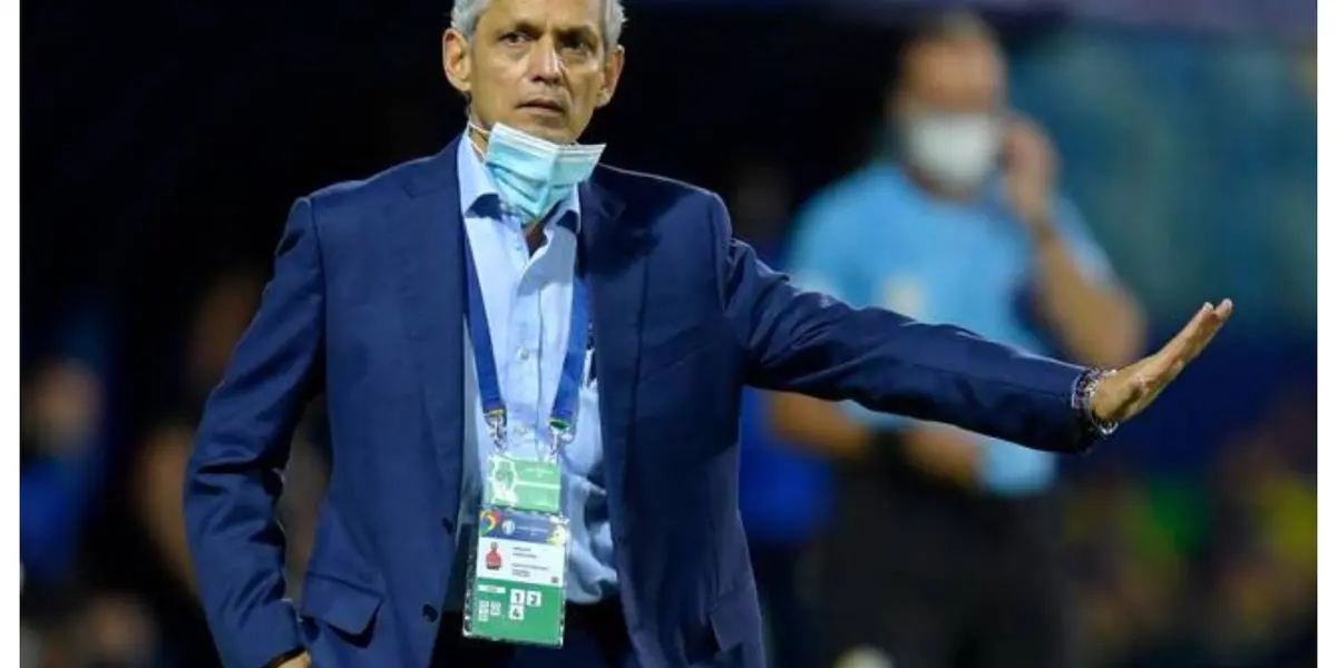 El entrenador vallecaucano ha sido muy cuestionado por su rendimiendo pero pese a los malos resultados hay algo que puede impedir su salida.