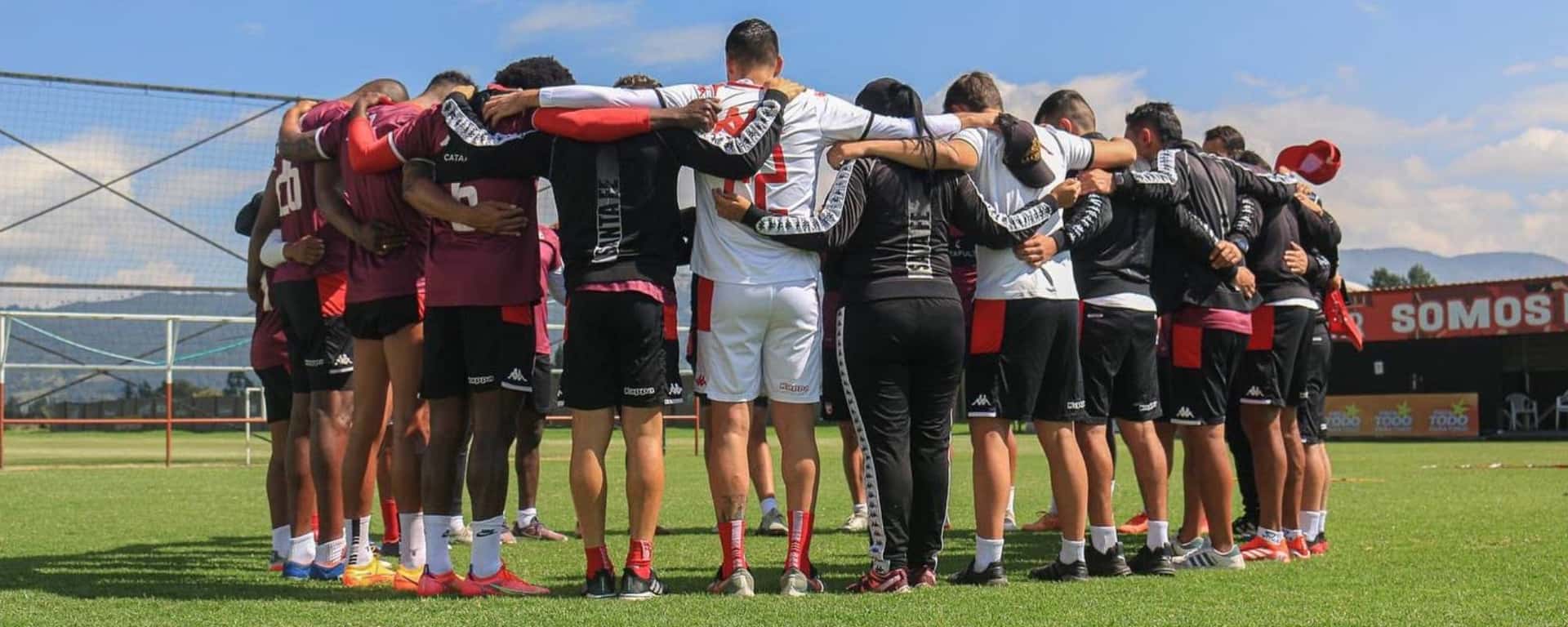 El equipo de Martín Cardetti no quiere salir del grupo de los ocho en el fútbol colombiano.
