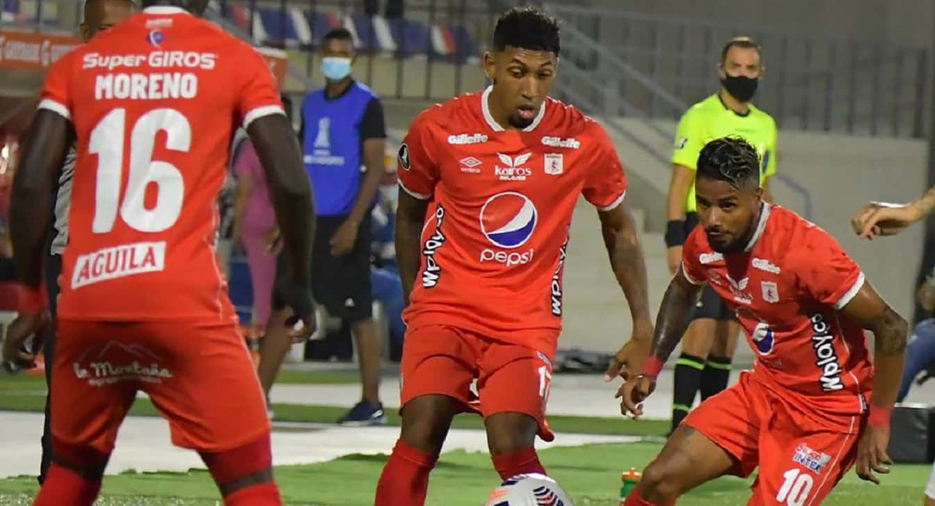 El Escarlata necesita un triunfo ante el conjunto paraguayo para soñar con los octavos de final.