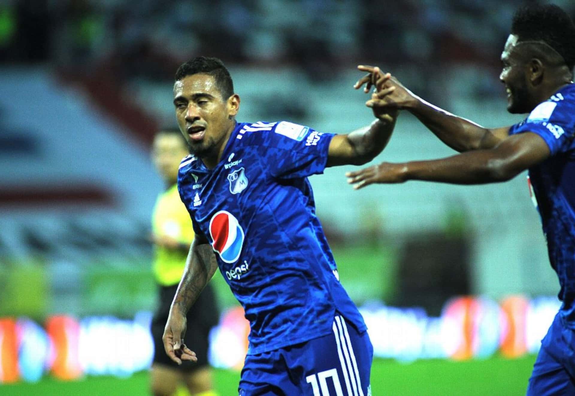 El estratega del cuadro “Embajador” cometió el grave error de no darle minutos desde el inicio a Mojica y no admite que por estar improvisando Millonarios FC perdió.