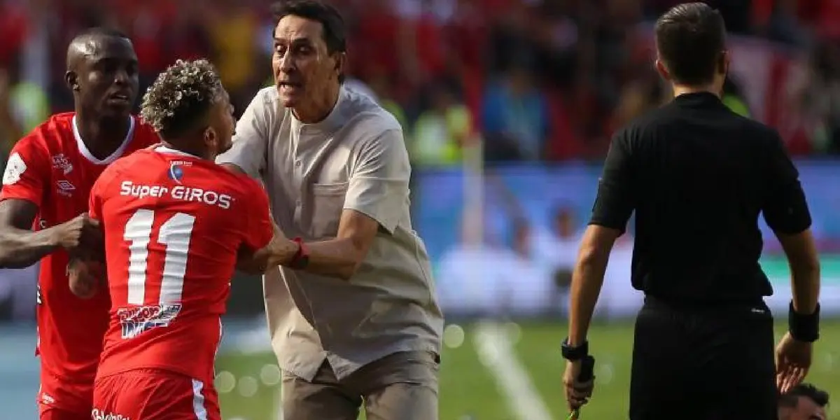 El estratega se encuentra armando una nómina competitiva para el próximo semestre.