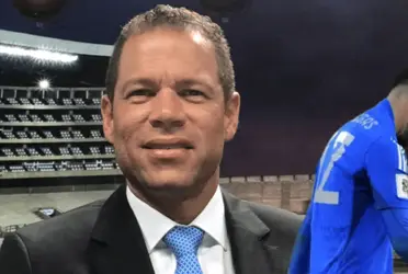 El exfutbolista Óscar Córdoba, respaldó a Camilo Vargas por su expulsión contra Uruguay.