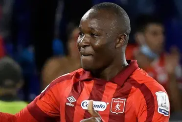 El extremo colombiano aceptó la oferta de Talleres de Córdoba y se dirige rumbo a Argentina.