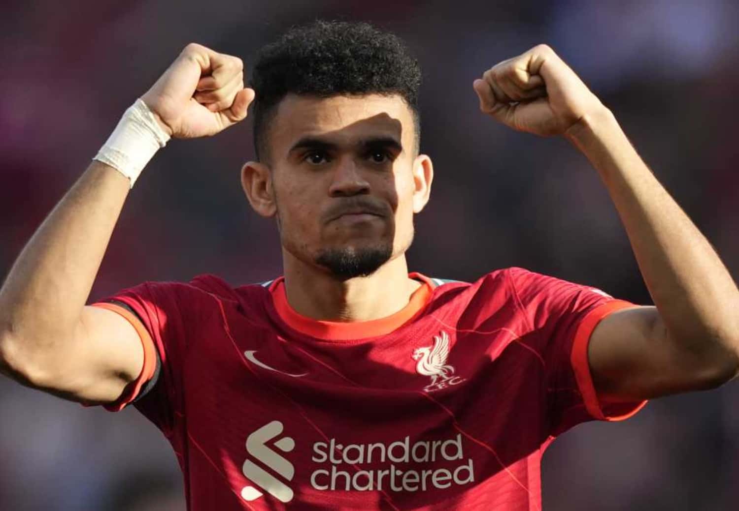 El extremo colombiano llegó en el mercado de fichajes a cambio de $45 millones de euros, sin embargo, esta cifra podría ser recuperada con este negocio que plantea el equipo de Anfield.