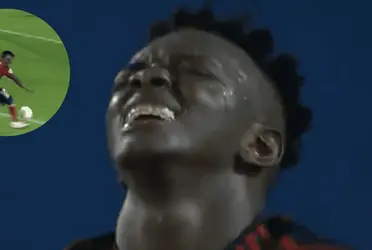 El extremo, Edwuin Cetre, fue blanco de críticas y burlas en redes sociales por esta acción contra Jaguares.