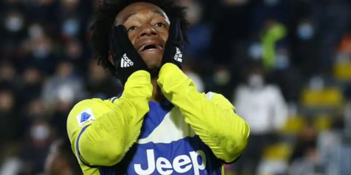 El futbolista colombiano recientemente firmó su renovación con Juventus de Turín, sin embargo, se podría ver afectado con los cambios que vienen para la próxima temporada.