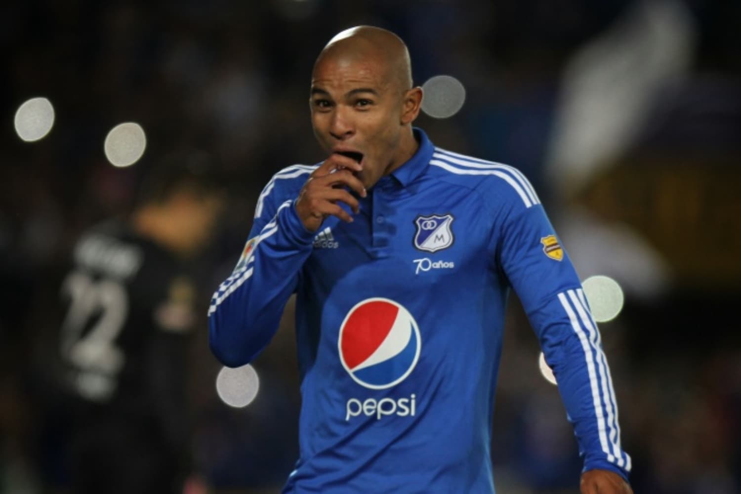 El futbolista paisa tuvo un paso por la liga colombiana, su mejor momento fue en Millonarios donde alcanzó su valor más alto en el mercado y luego partió al fútbol de Brasil.