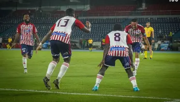 ¿El futuro de Junior está en la cantera? Farías lo cree así. Foto: Instagram