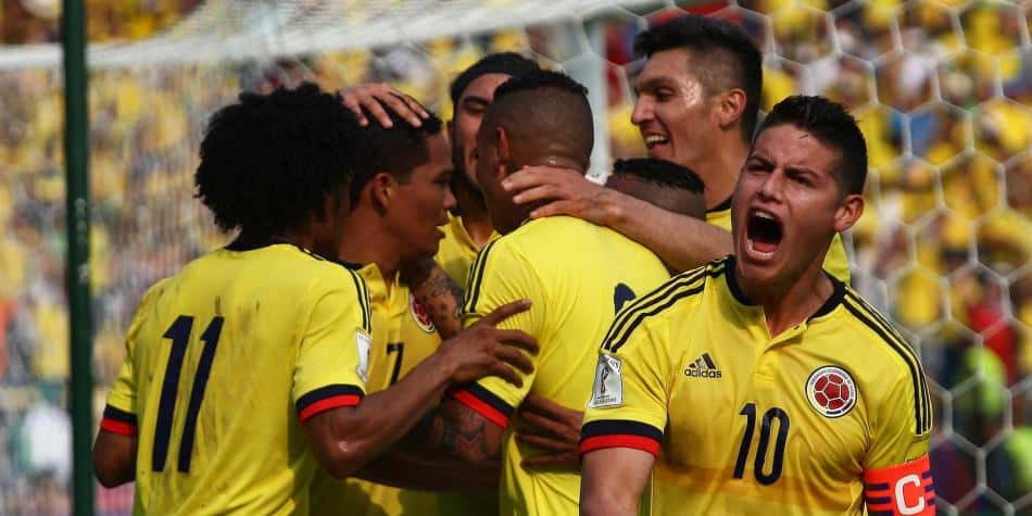 El gran año que lleva el colombiano en Italia lo hace un adversario temible para las defensas rivales, así lo confirman no solo sus contendores sino los árbitros.
