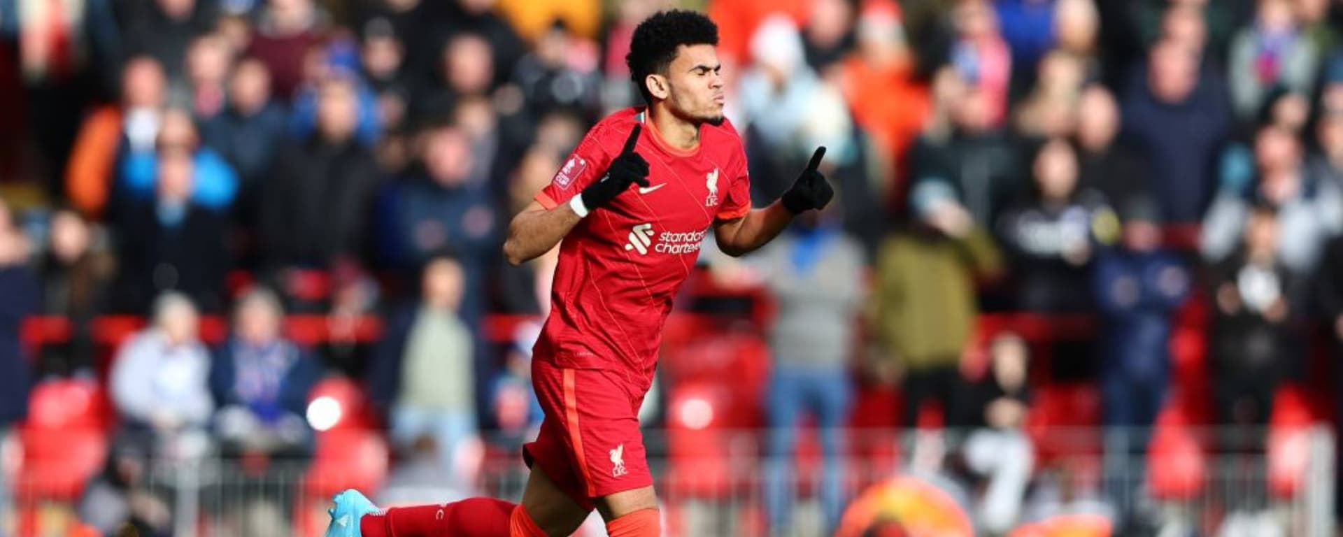 El guajiro terminó una gran jugada con una definición maravillosa. ¡Locura en Anfield!