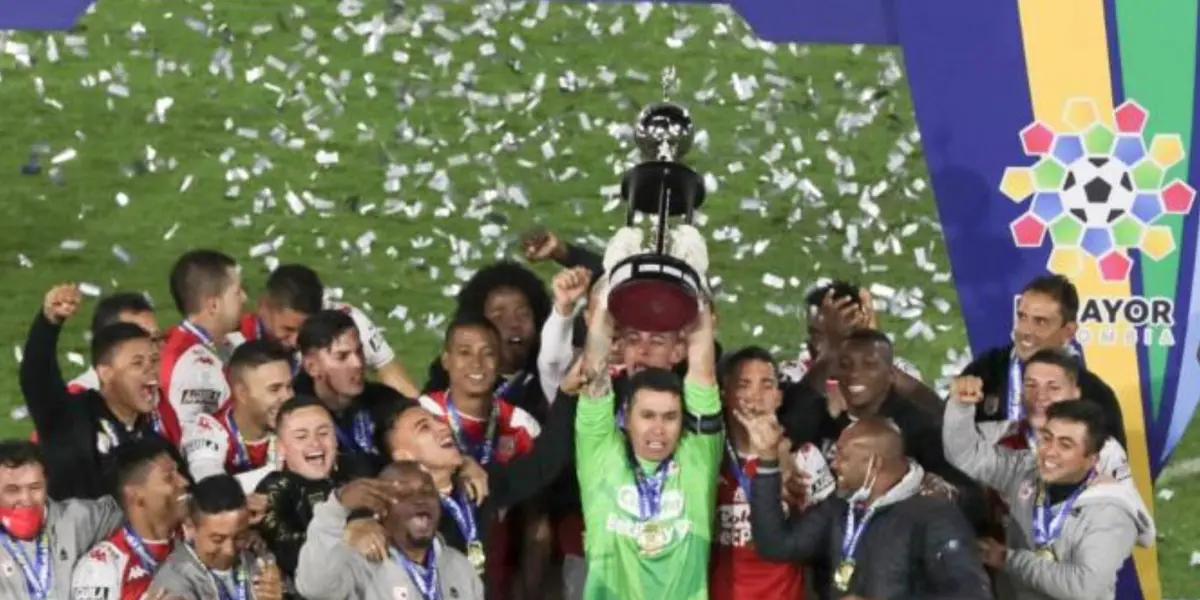 El Independiente Santa Fe se impuso de manera categórica contra el América de Cali y Juan Carlos Osorio no termina de dar la talla en el cuadro “Escarlata”.