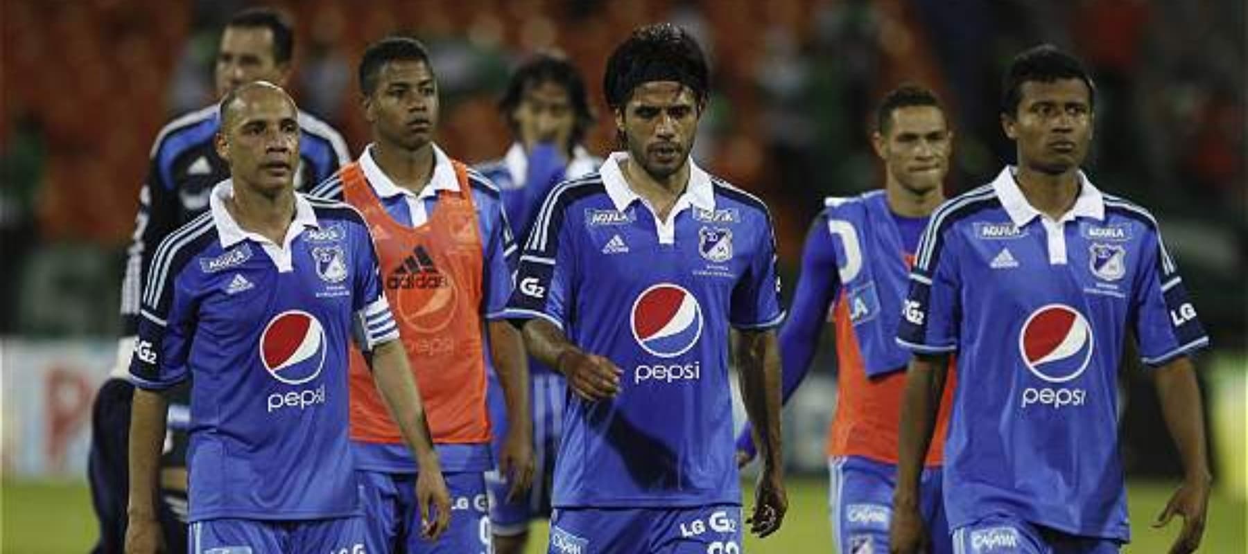 El jugador colombiano de 32 años tuvo un alto rendimiento en la lilga colombiana cuando jugó en Millonarios, luego pasó por Nacional y ahora juega en Always Ready de Bolivia.