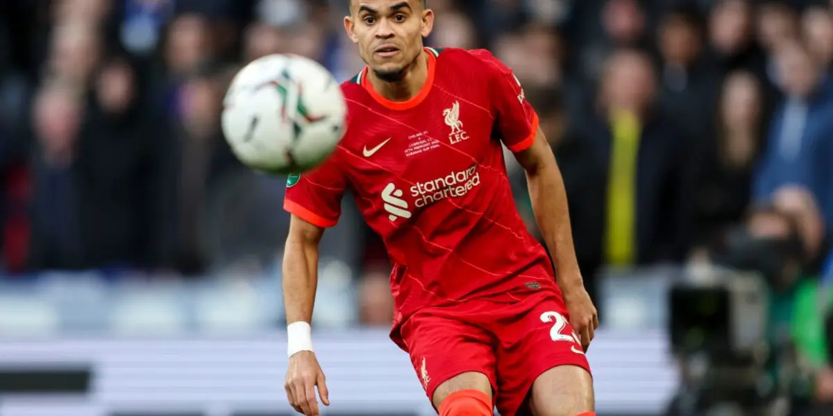 El jugador colombiano estuvo presente en la victoria de Liverpool ante West Ham en la Premier League.