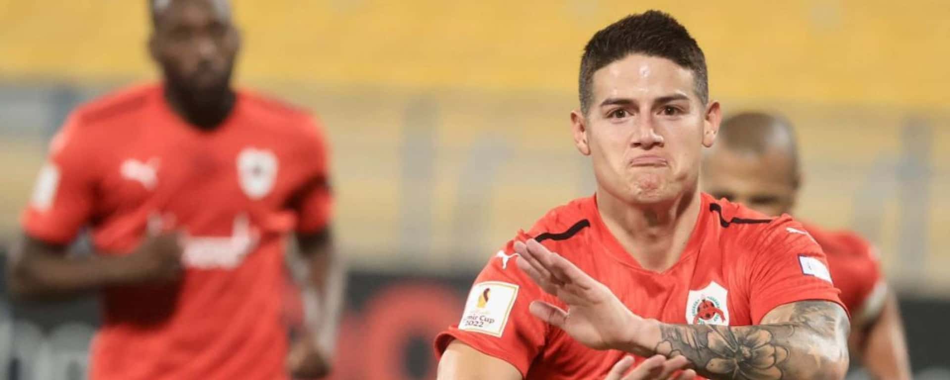 El jugador colombiano fue vinculado con la artista en semanas recientes, pero parece que la cantante ya tendría otro amor.